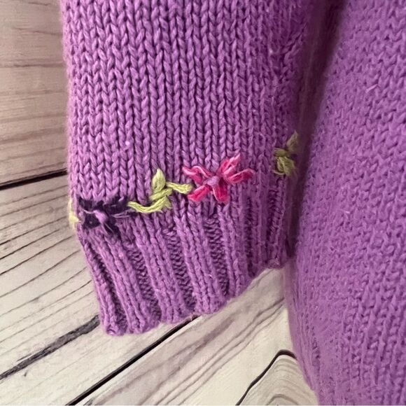 Vintage Northern Getaway Purple Floral Embroidered Cable Knit Sweater - Picture 5 of 7